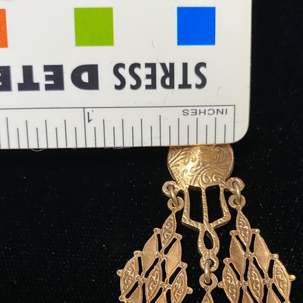 Vintage long Elegant Gold and Green crystal Dangle pierced Earrings - Picture 8 of 11